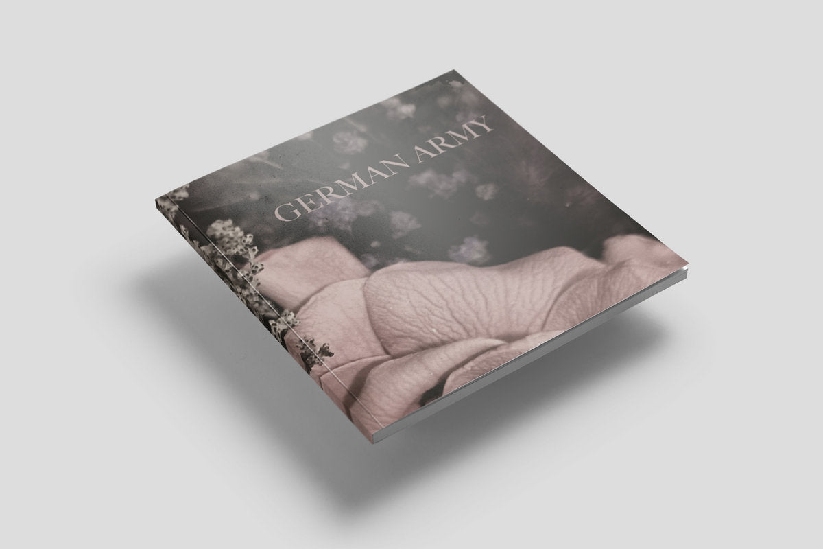 German Army (Book) (Industrial Complexx 2695-3692)