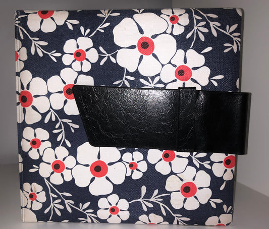 Vintage 7'' Vinyl Record Storage Folder (Blue with white/red flowers)